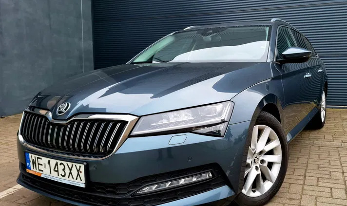 skoda superb Skoda Superb cena 84900 przebieg: 152000, rok produkcji 2019 z Przysucha